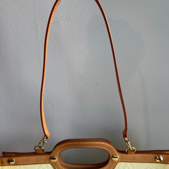 LOUIS VUITTON Monogram Patent Leather Vernis Roxbury Drive Hand Bag - Preowned - Picture 10 of 14